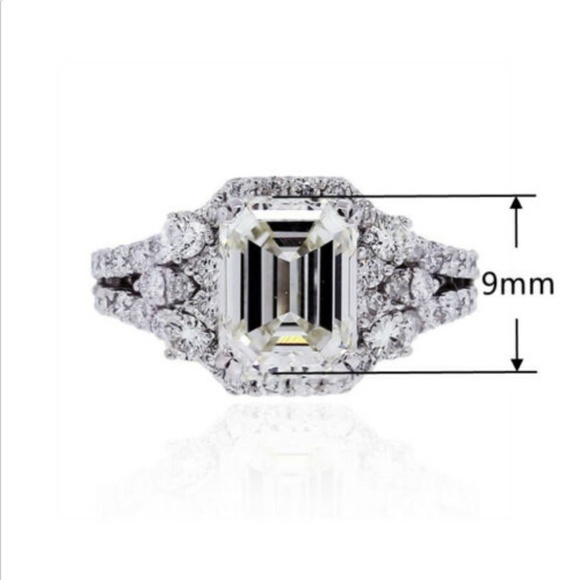 * NEW Sterling Silver Simulated Diamond Ring, cute Ring, shiny Ring. - Picture 5 of 5